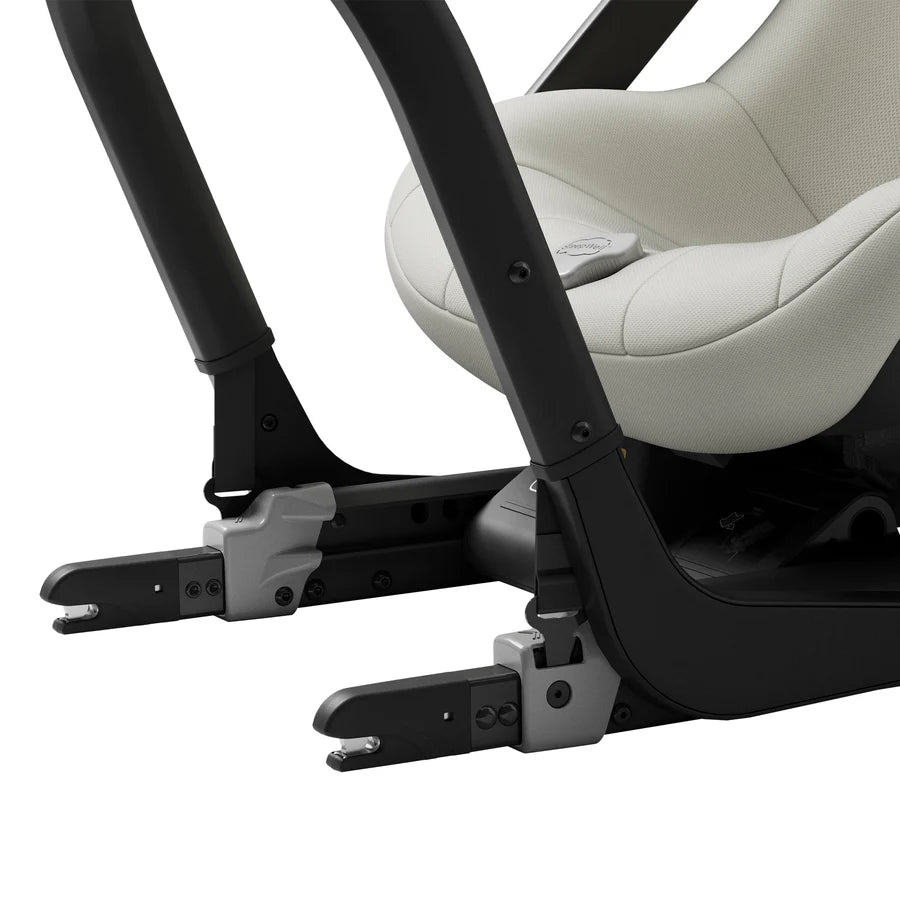 Axkid ONE + 3 Extended Rear Facing Car Seat