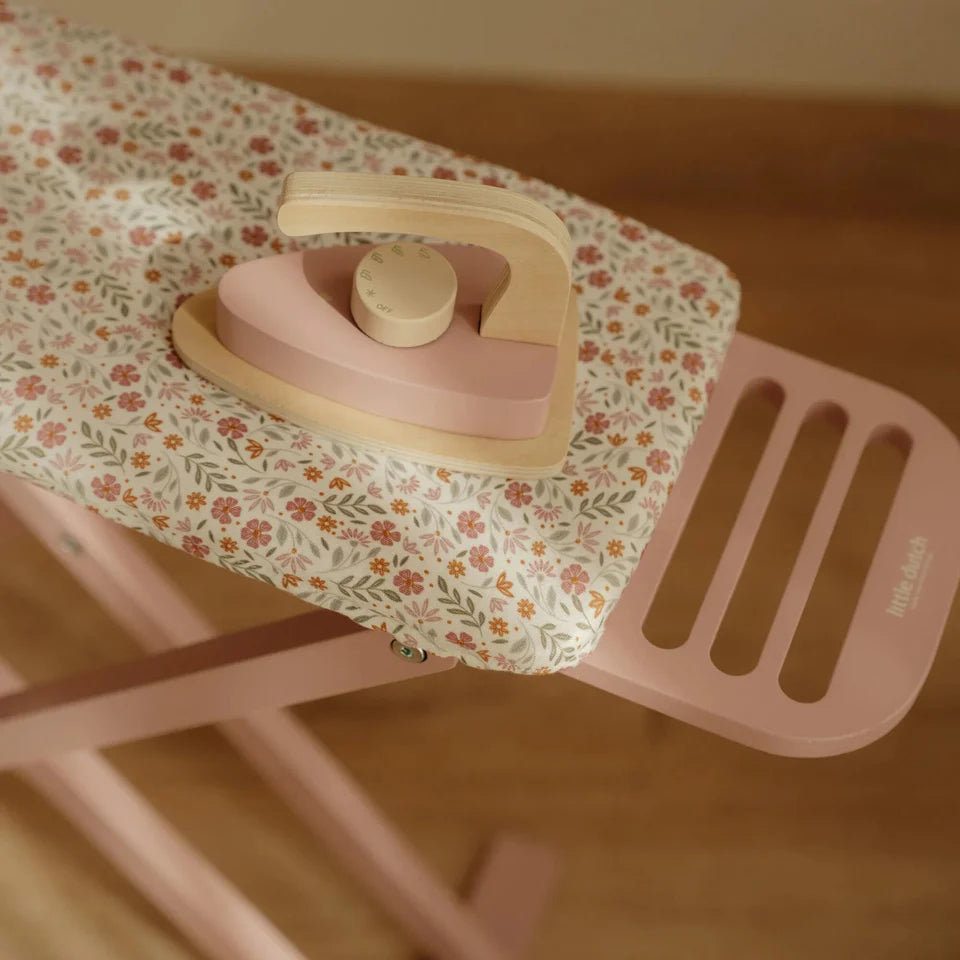 Little Dutch Ironing Board