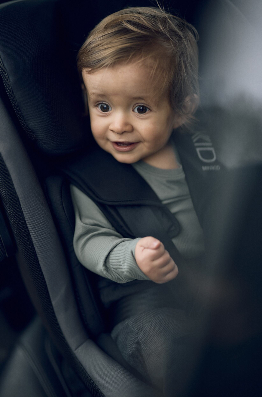 Axkid Minikid 4 Pro Extended Rear Facing Car Seat