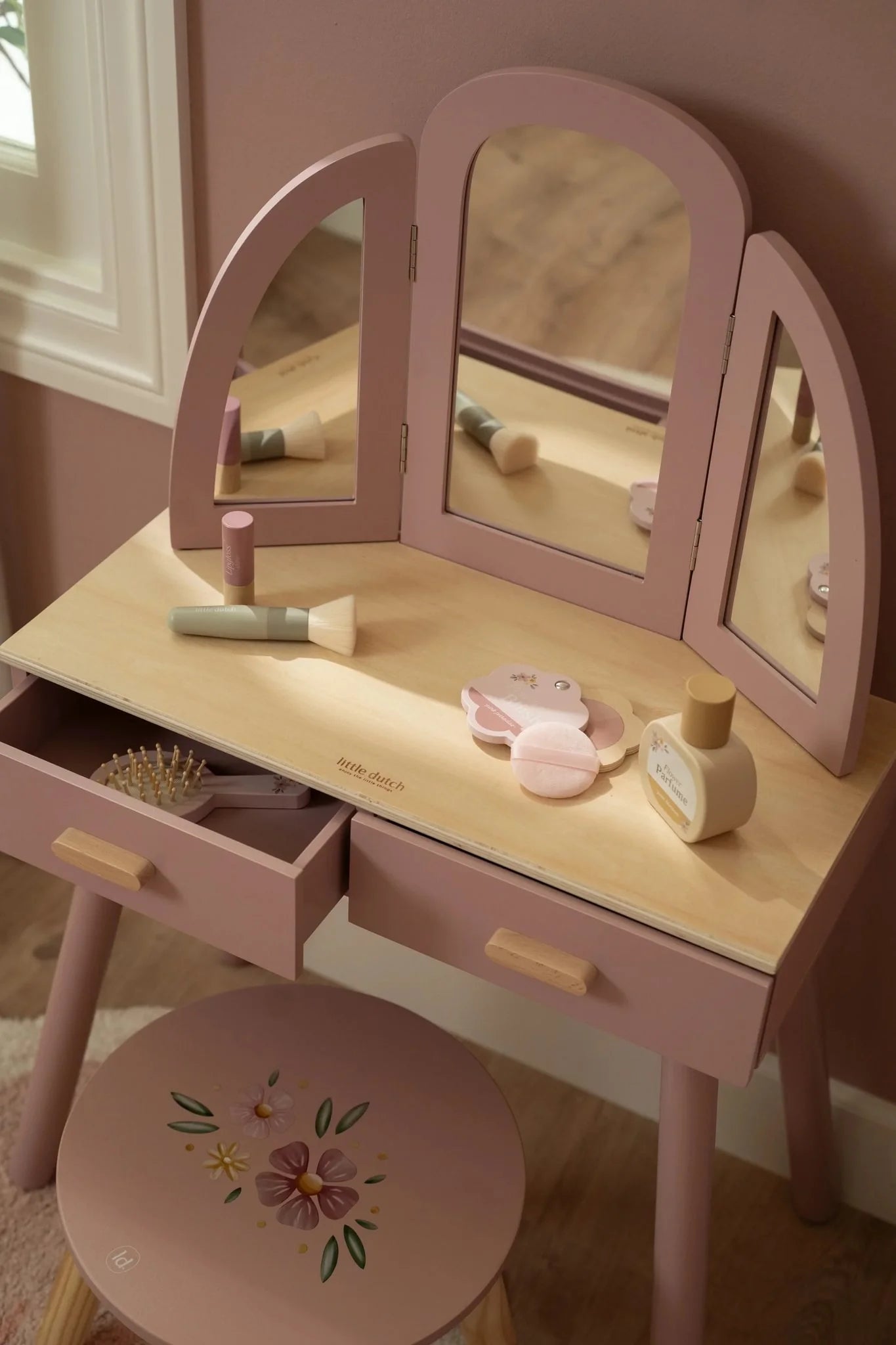 Little Dutch Vanity Dressing Table - Large