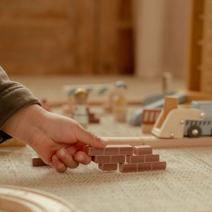 Little Dutch Crane Set with Train Track