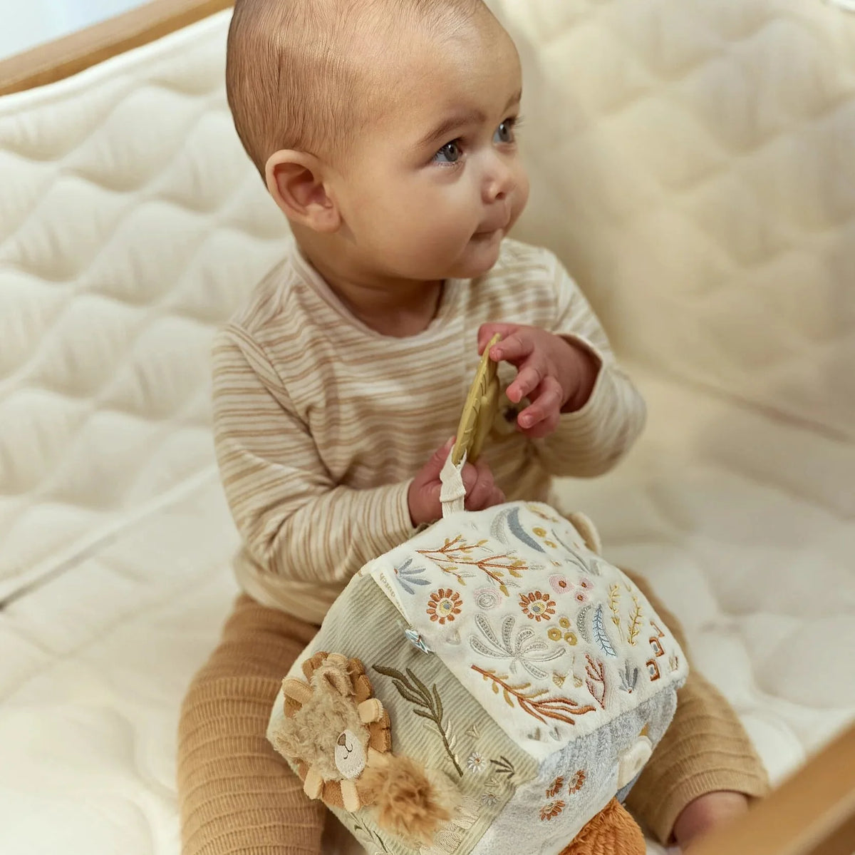 Little Dutch Soft Activity Cube - Safari Friends