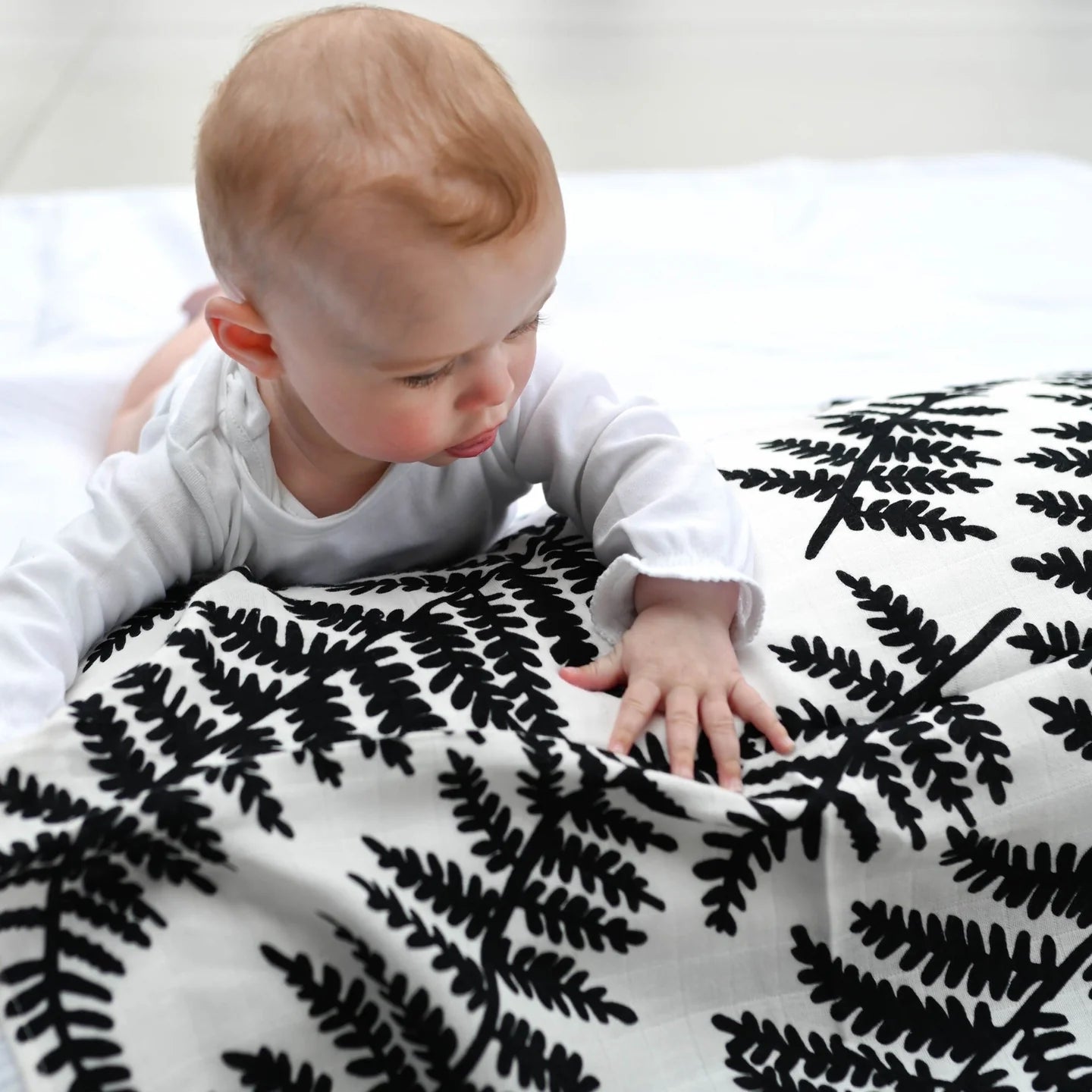Etta Loves 3-Pack Sensory Muslin Plants image 3