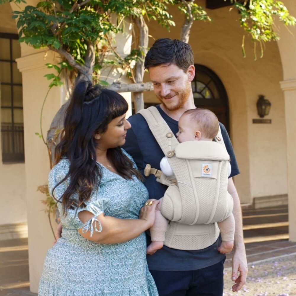 ergobaby Omni™ Breeze Carrier Natural Beige image 3