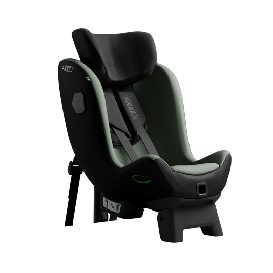 Front image of an axkid Minikid 4 Pro Car Seat Limited Edition