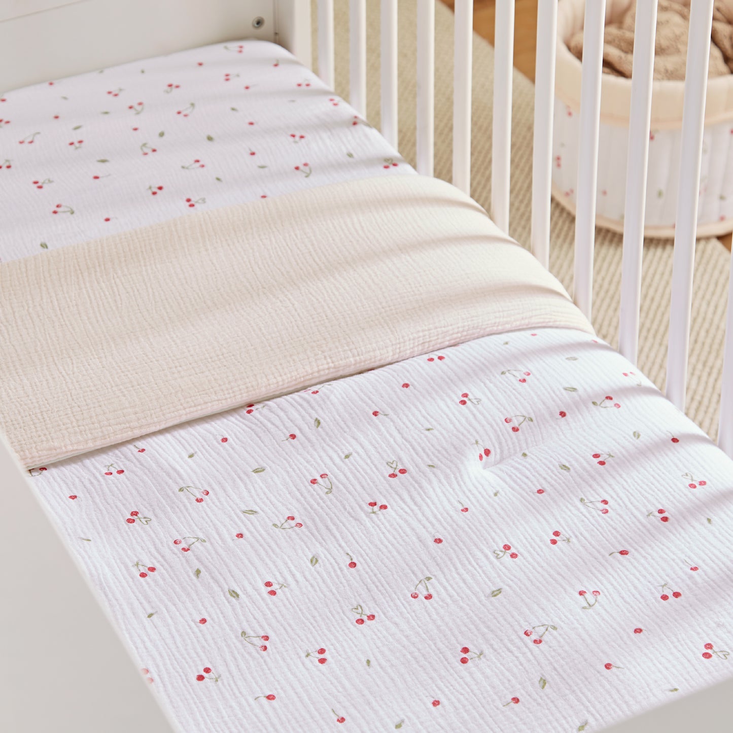 CuddleCo 4 Piece Cot Bed Bedding Set - Ditsy Cherry