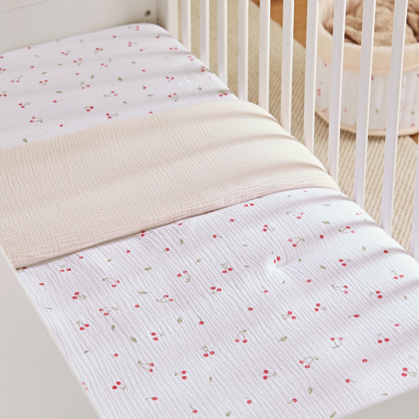CuddleCo Cot Bed Quilt - Ditsy Cherry