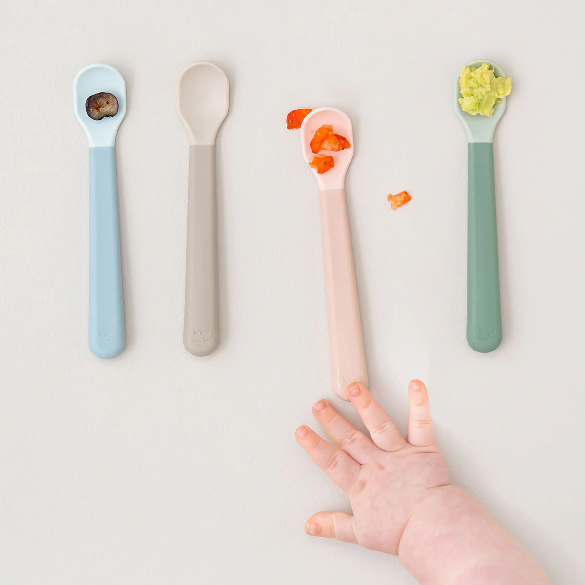 Done By Deer Foodie Easy-grip Baby Spoon Set - Powder