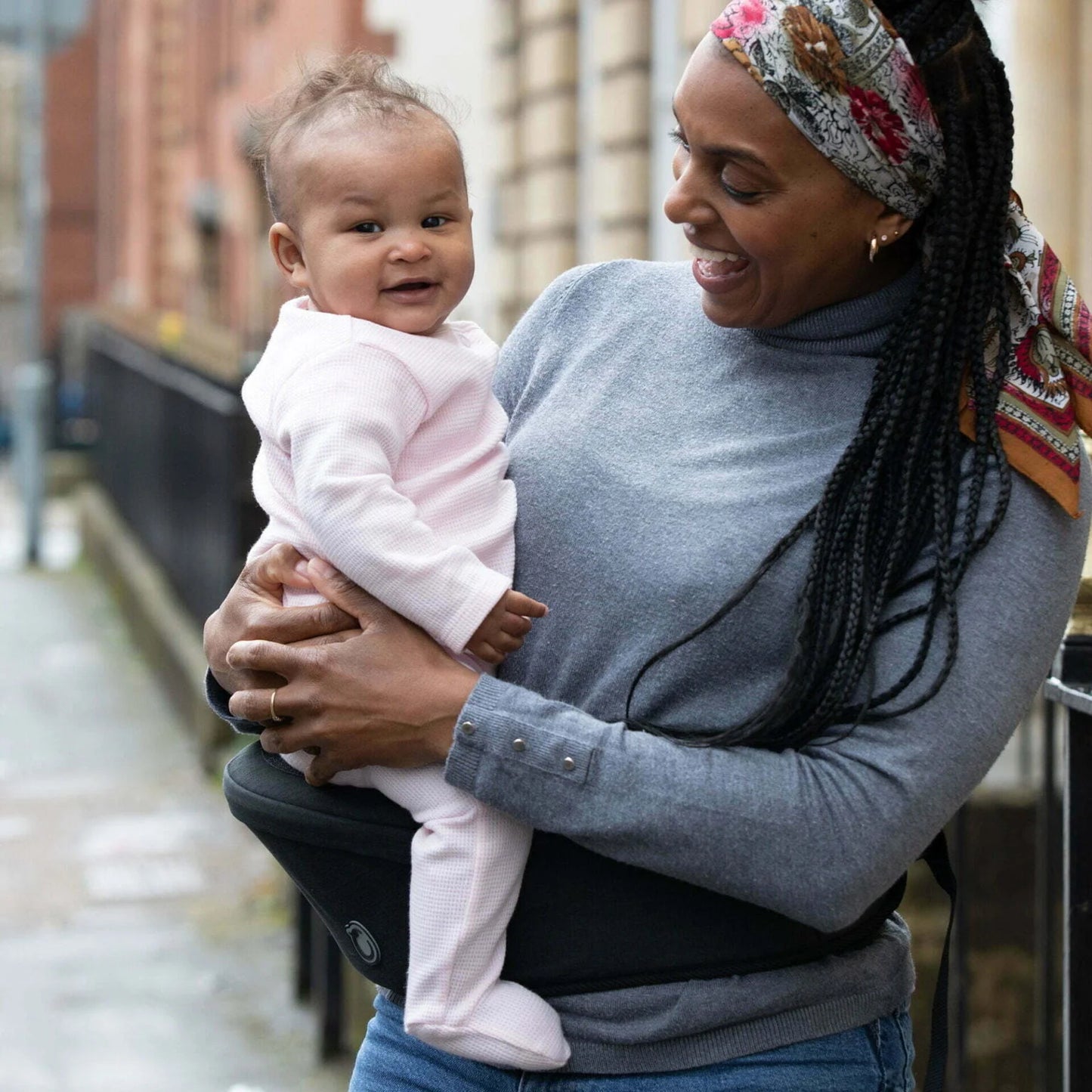 Hippychick Hip Seat Baby Carrying Aid - Denim Black