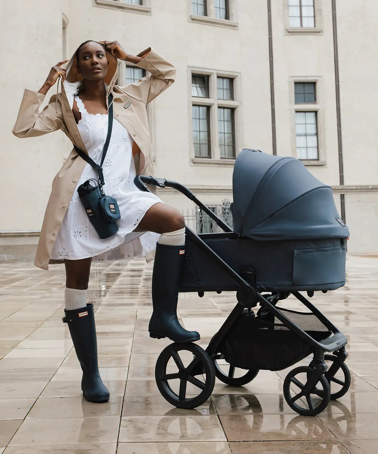 Venicci x Hunter Upline 3 - Luxury Bundle (4 in 1) Travel System
