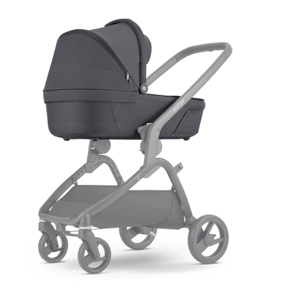 Mutsy Flow - North Black Pushchair Bundle EX DISPLAY