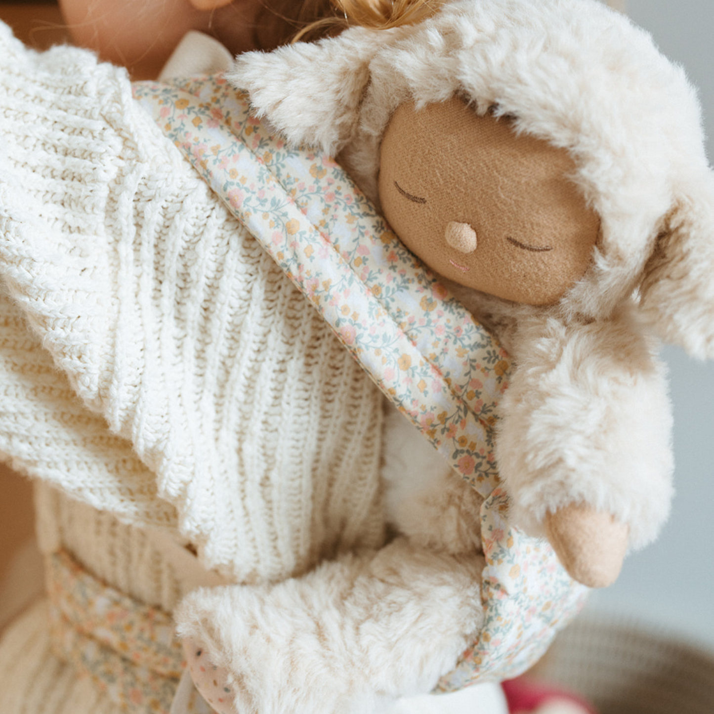 Olli Ella Dinkum Dolls Quilted Carrier – Garden floral