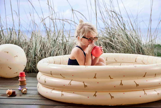 OYOY Giraffe Swimming Pool Small & Beach Ball - Butter