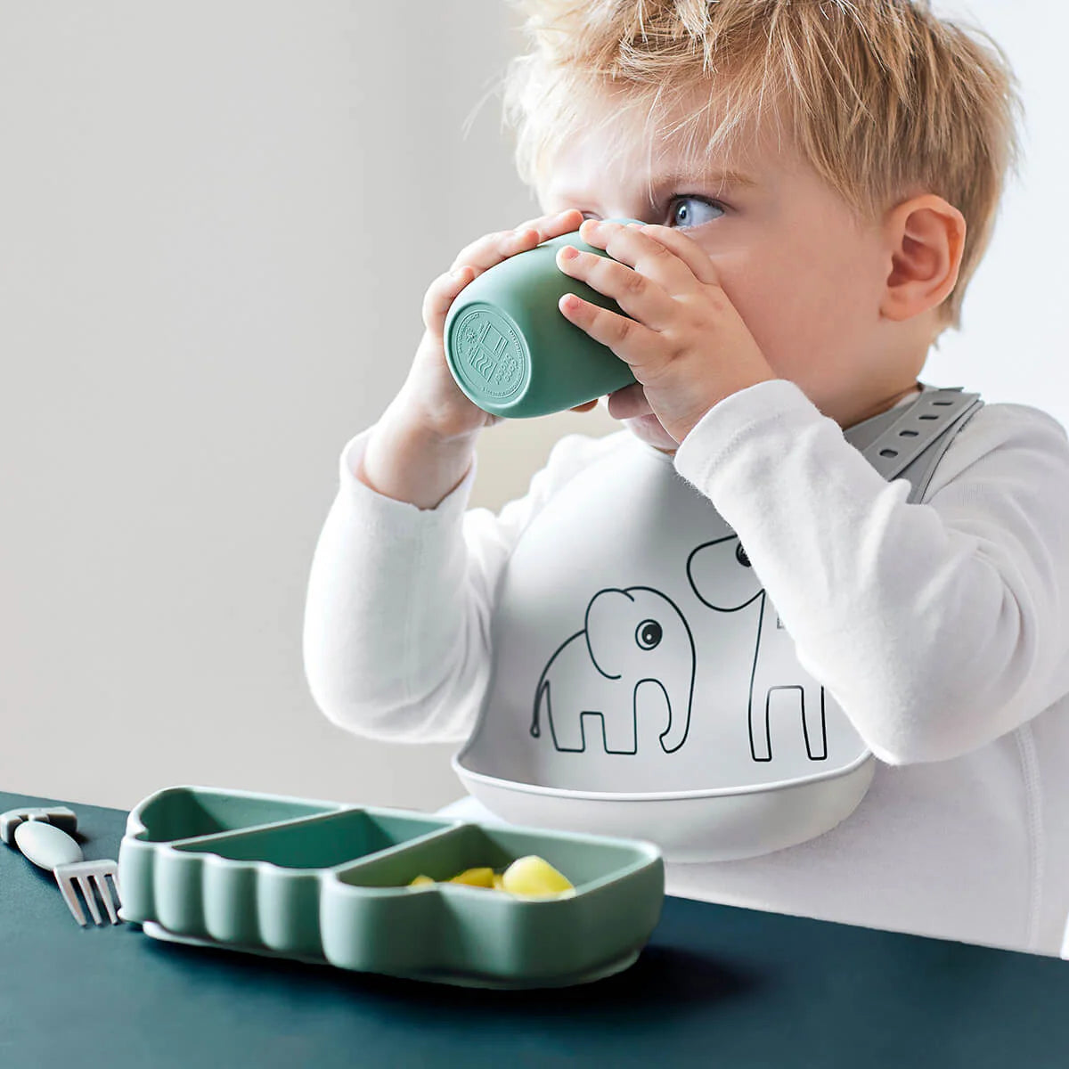 Done By Deer Silicone Stick&Stay Snack Plate - Croco Green