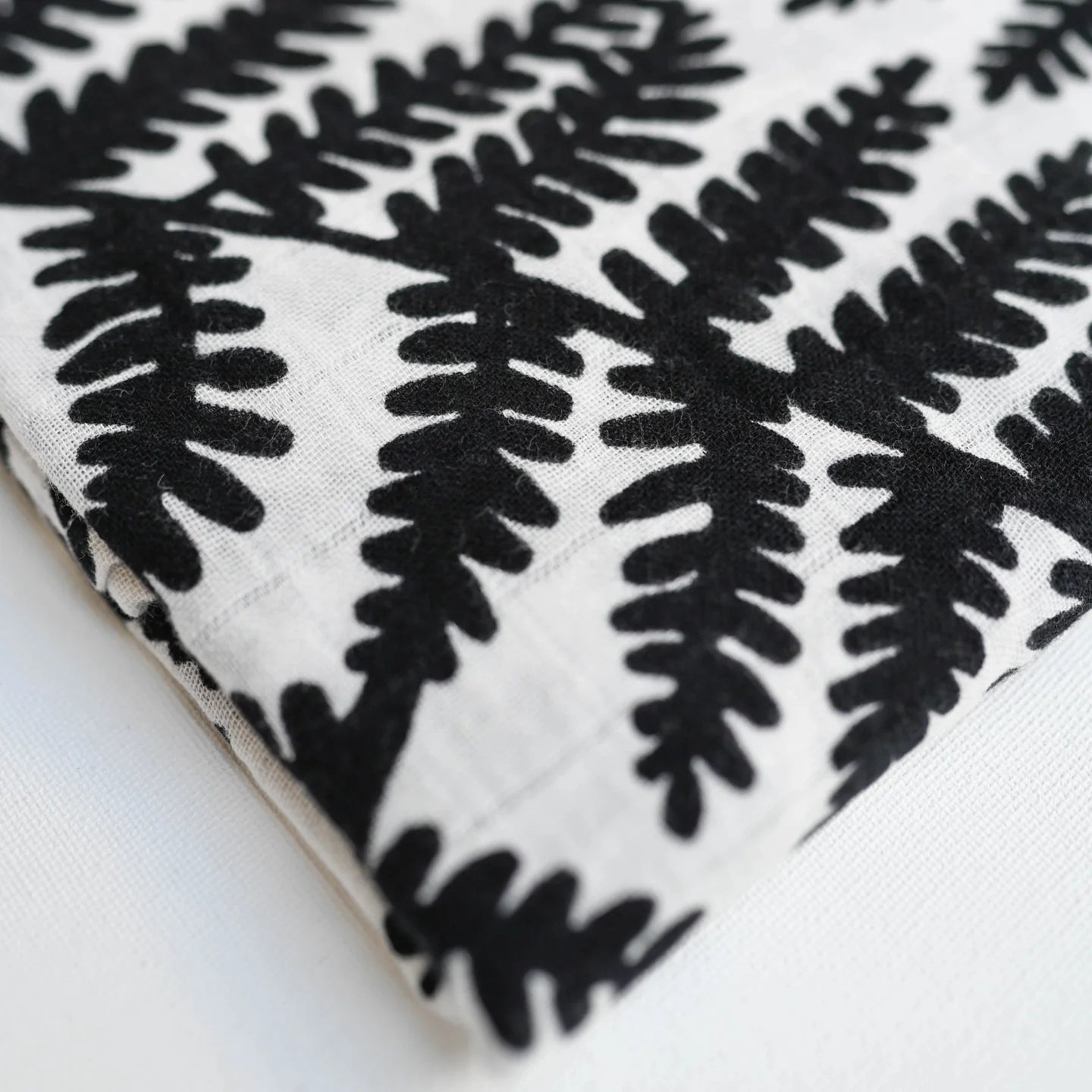 Etta Loves XL Sensory Muslin Fern image 4