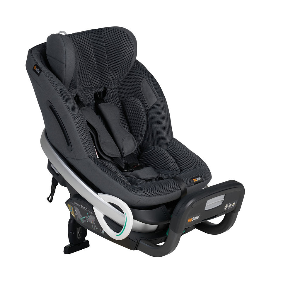 BeSafe Stretch Extended Rear Facing Car Seat image 3