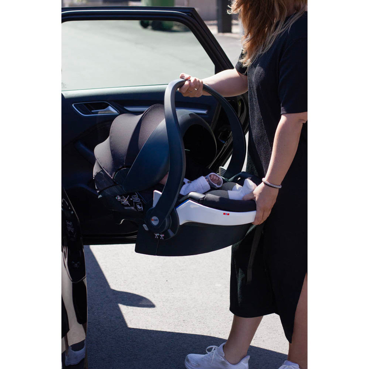 BeSafe iZi Go Modular X2 Infant Car Seat