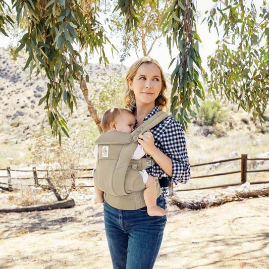 ergobaby Omni Dream™ Soft Olive image 1
