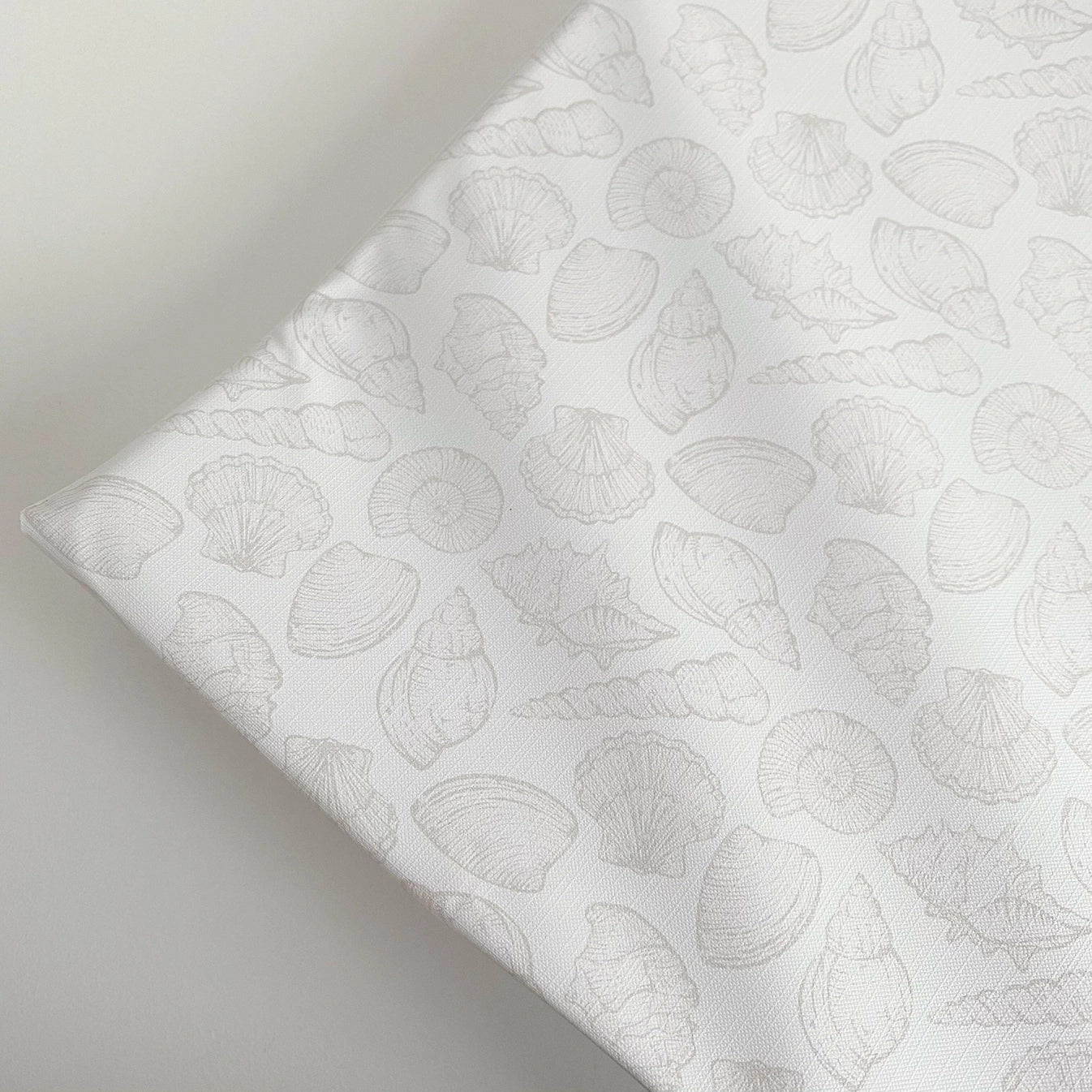 Bobbin and Bumble Anti-Roll Wedge Baby Changing Mat - Seashell