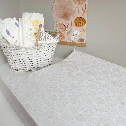Bobbin and Bumble Anti-Roll Wedge Baby Changing Mat - Seashell